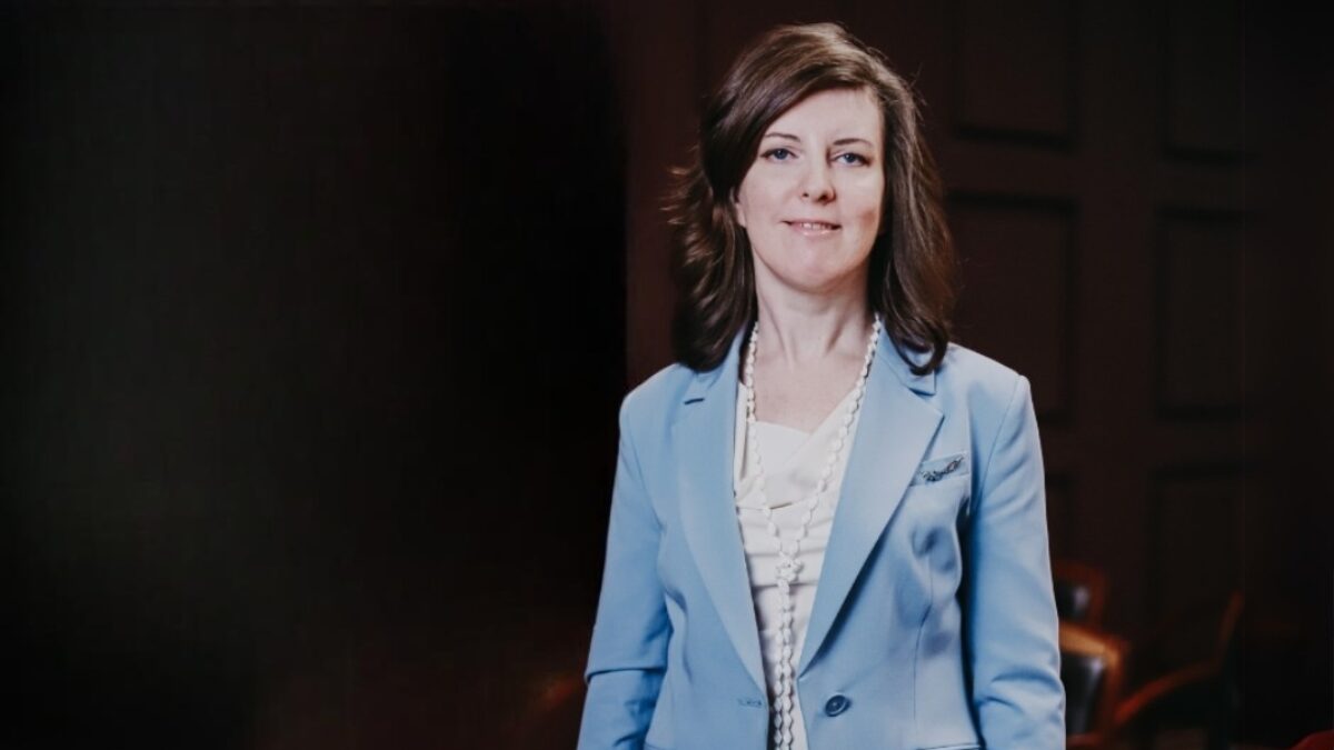 Спасла детей от интернет-растлителя психолог