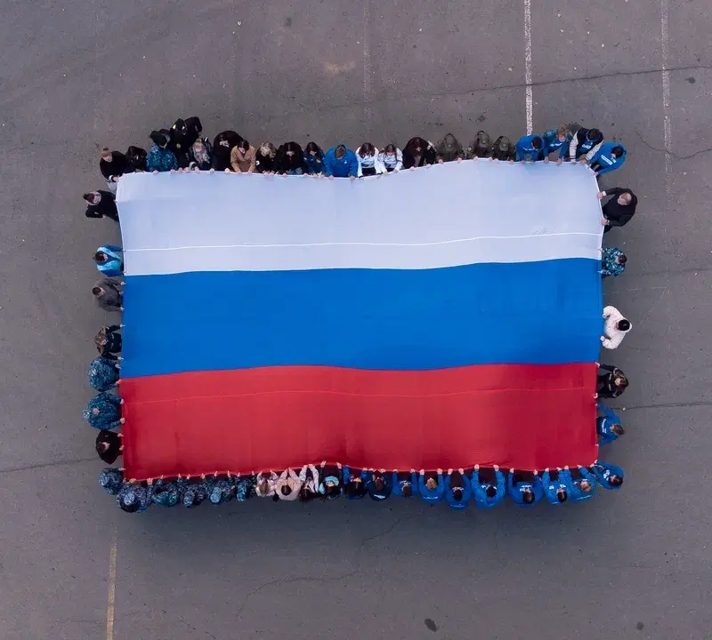 «Спасибо, что #МЫВМЕСТЕ»: страна отметила День воссоединения Донбасса и Новороссии с Россией