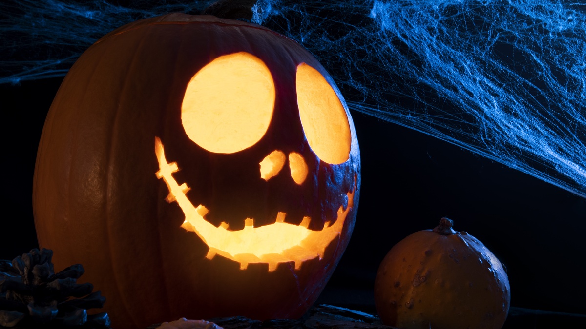 Хэллоуин-2025: история, традиции, идеи образов, мероприятия