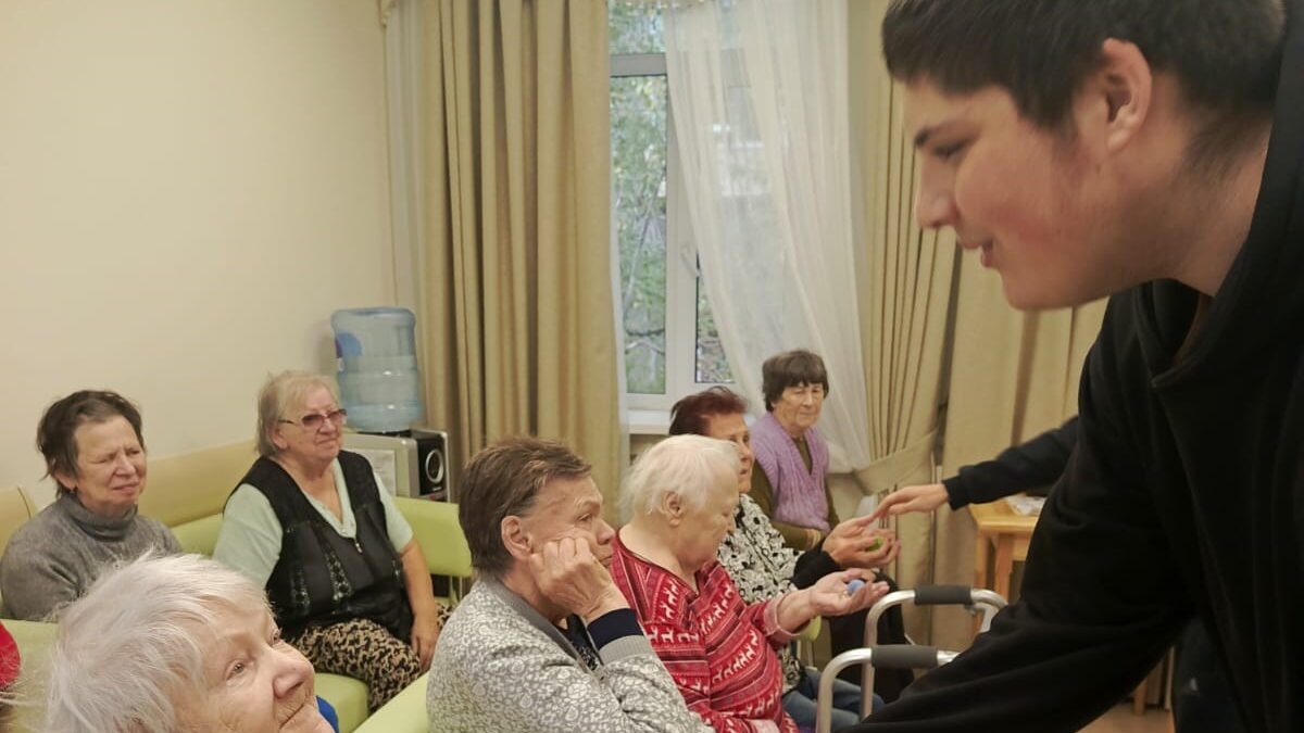 ВОЛОНТЕРЫ РЯДОМ