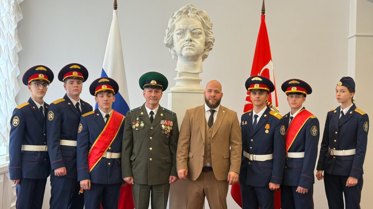 Передача воинских традиций кадетам: преемственность поколений и формирование патриотов