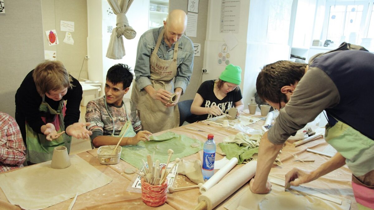 Питерский фонд собрал деньги на два года работы ресурсного центра для детей с аутизмом