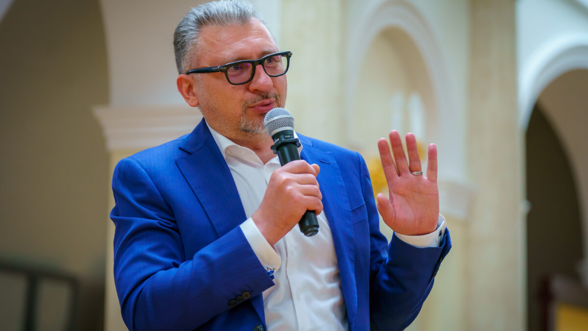 Кто на новенького..!?  Или феномен номинального бизнеса!