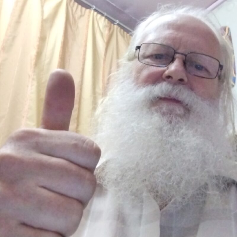 Волгоградский серебряный волонтёр Андрей Маламан дарит доброту людям