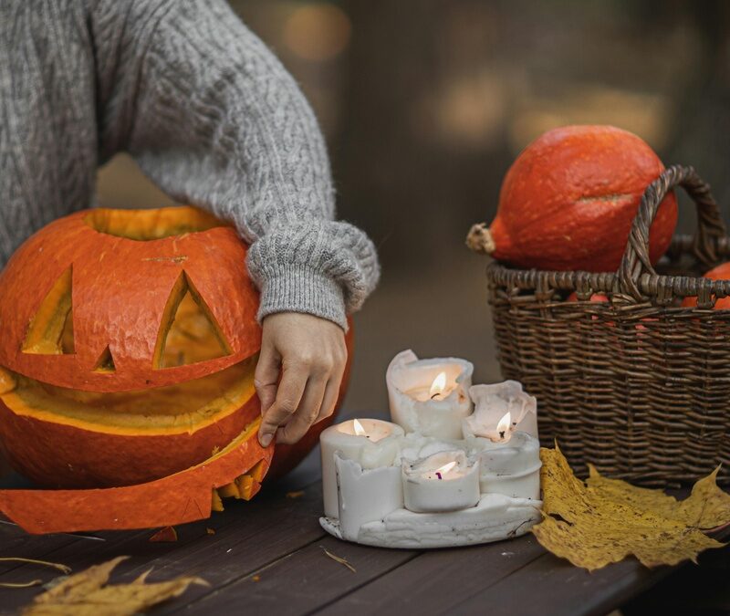 Хэллоуин-2025: история праздника, традиции разных стран, идеи образов, мероприятия