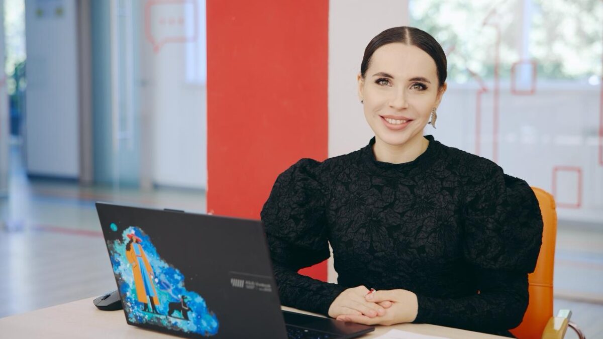 Руководитель НКО: как законно оформить трудовые отношения?