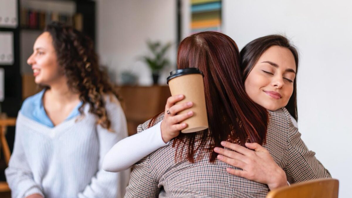 Помощь зависимым: список центров и благотворительных фондов