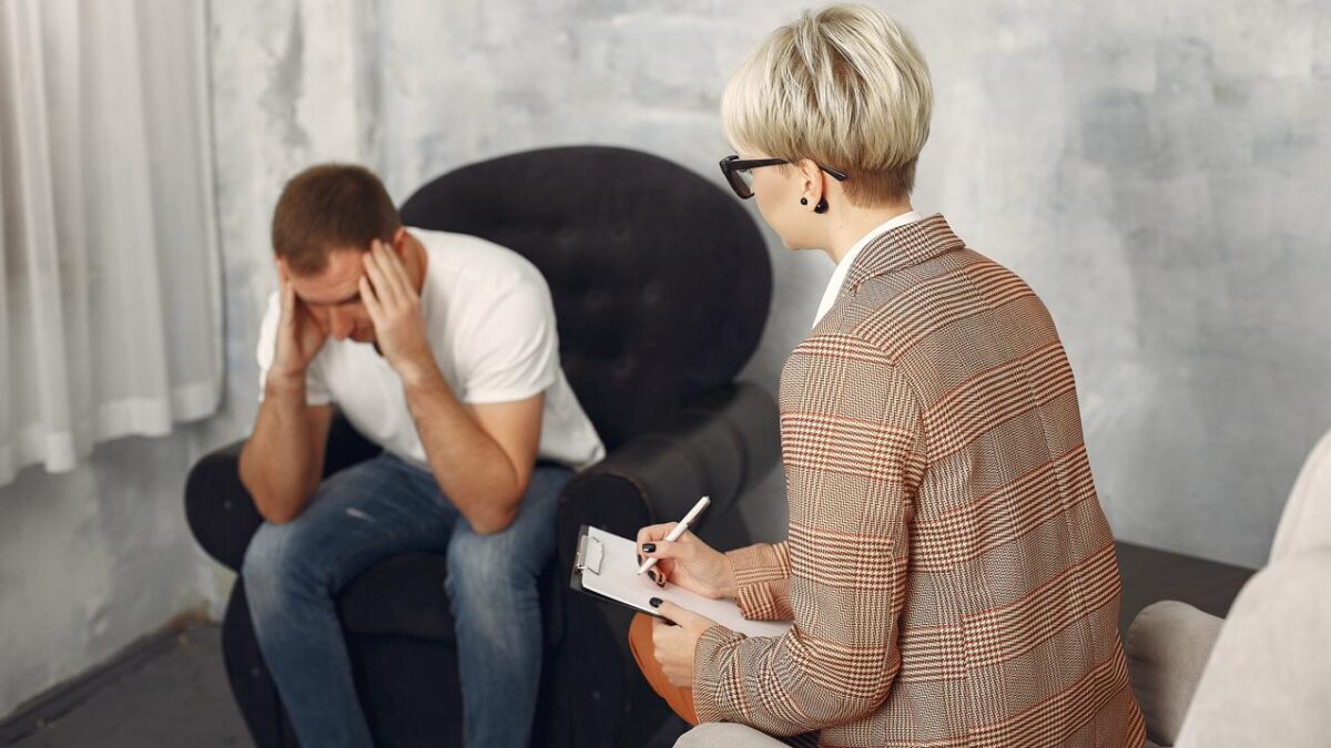 Список фондов и проектов, которые помогают людям с тяжёлыми зависимостями