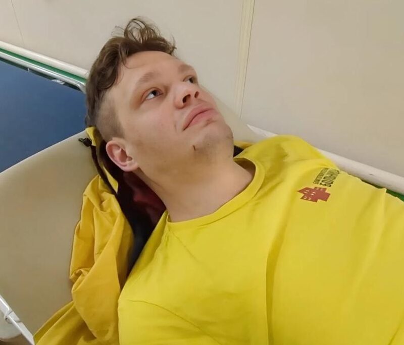 «Жестокость против милосердия»: врача, который привёз бездомного в наркодиспансер, избили