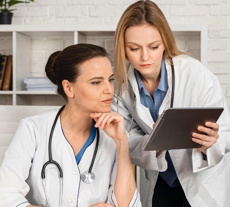 Выпускников медвузов и колледжей будут сопровождать наставники