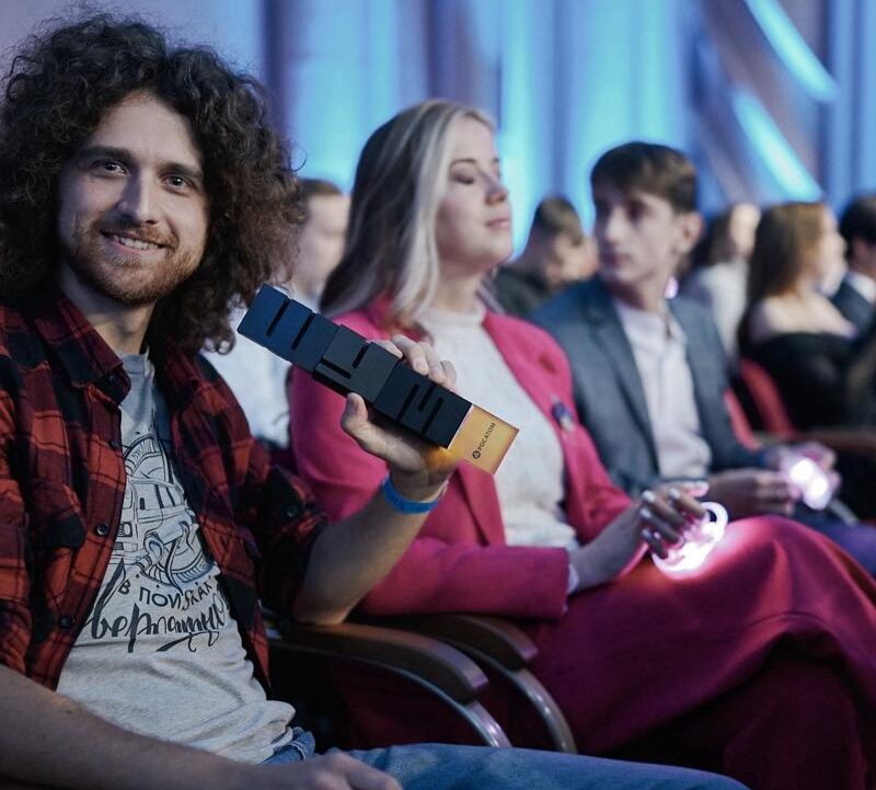 Журналисты и блогеры из 34 регионов России прошли в финал Премии «ШУМ»