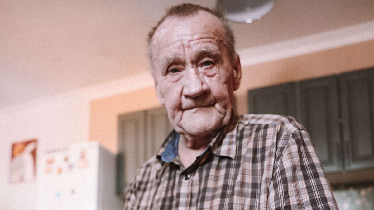 Медицинская помощь бездомным: закон есть, но не работает