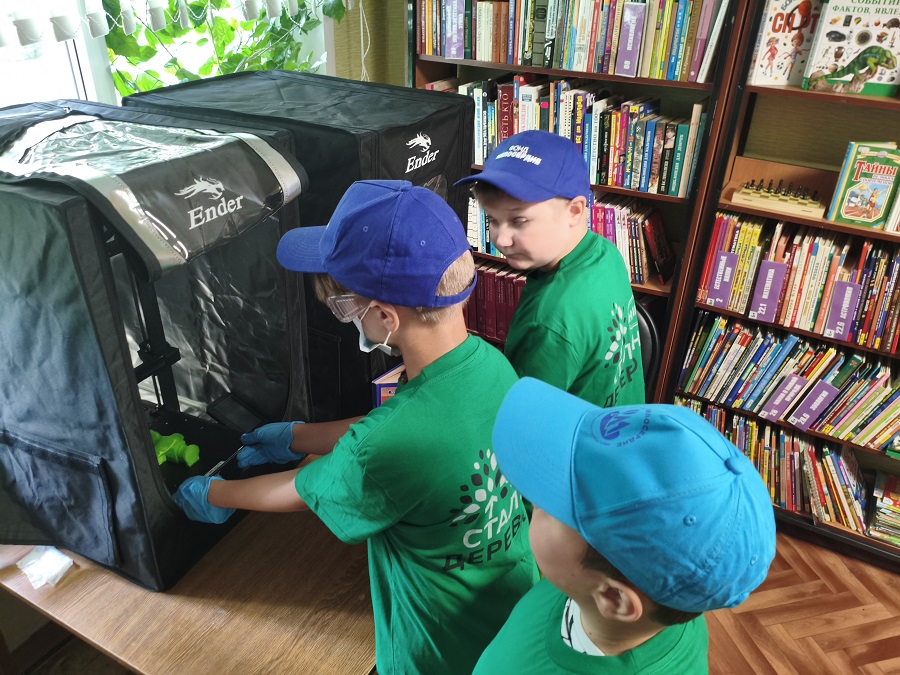 Фонд «Милосердие» помогает школьникам попробовать профессии на «вкус»