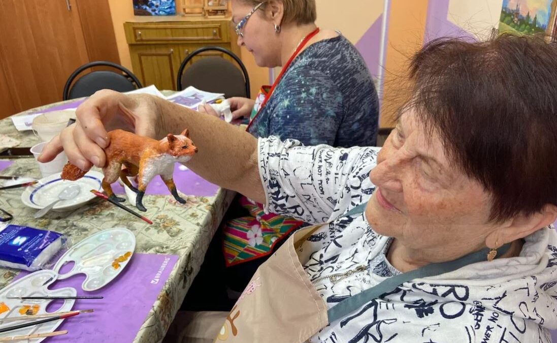Как «Огненный лис» стал путеводителем в мир творчества для старшего поколения