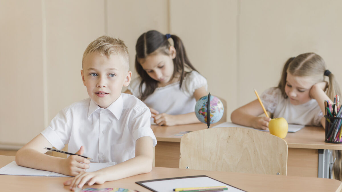 Количество отличников в России за год выросло почти в полтора раза