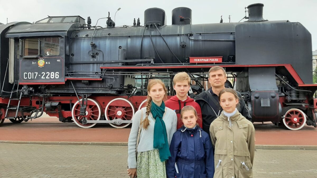 Жизнь, как по нотам: история музыканта с редким диагнозом