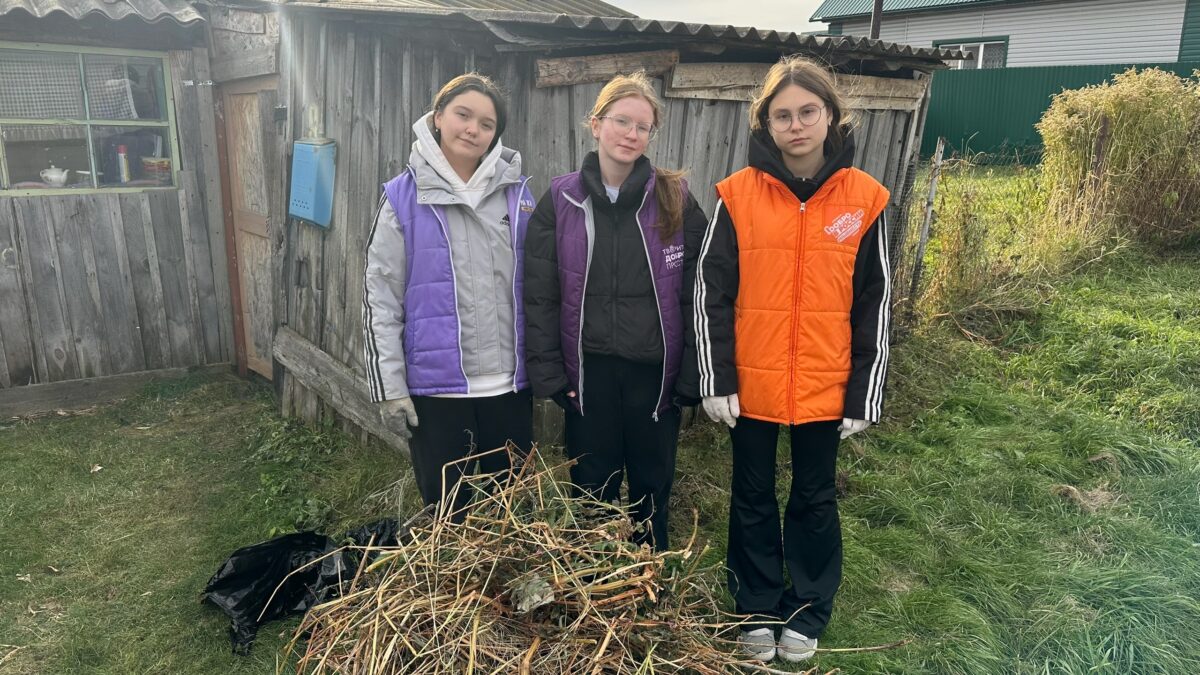 Тёплые руки -тёплое сердце: волонтёры «Ноосферы» дарят заботу жителям Голышманово!