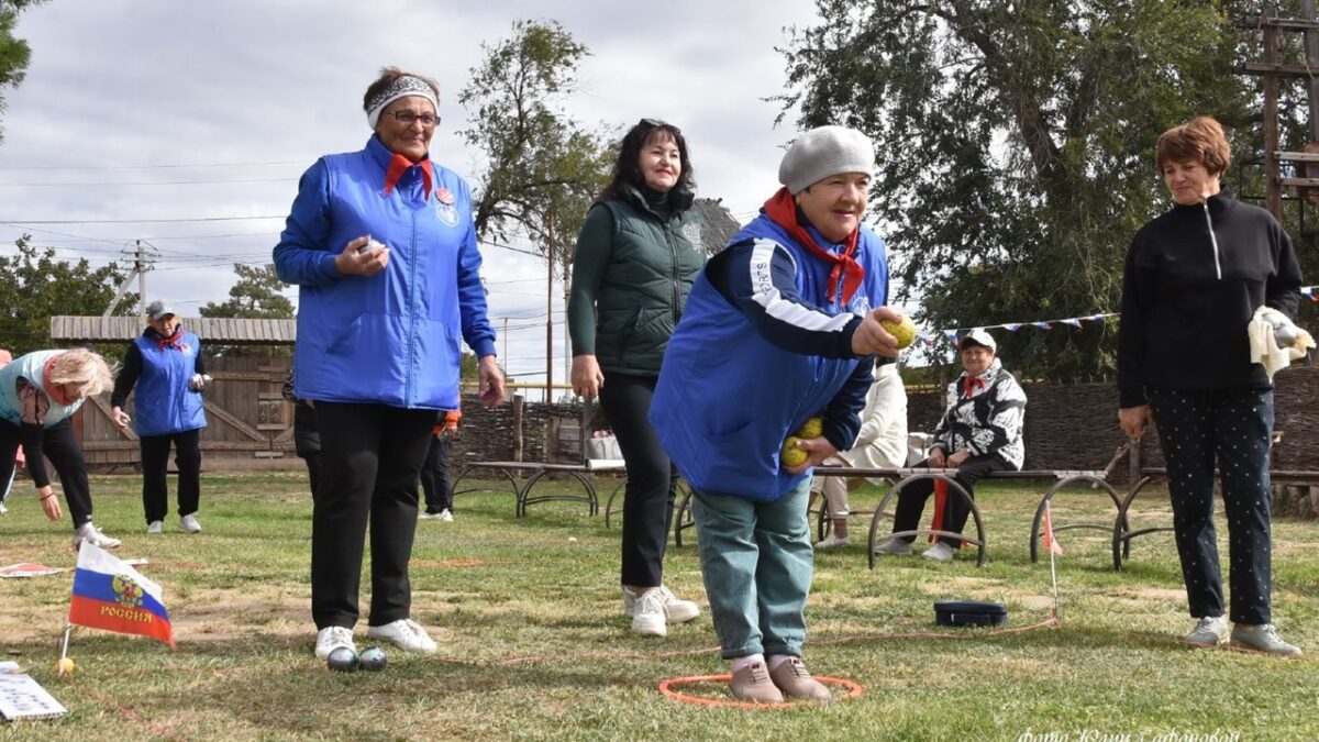 Спорт и доброта: как петанк меняет жизни волгоградцев старшего возраста