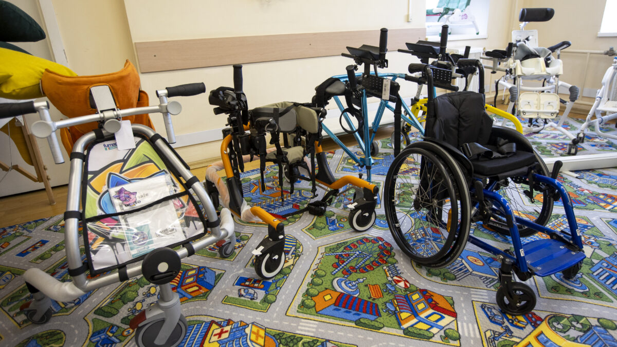 «Идеальной коляски не существует»: неправильная настройка ТСР – угроза здоровью ребёнка