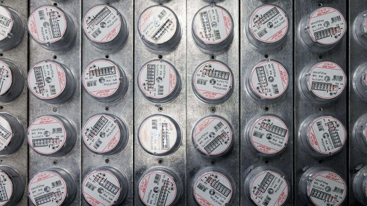 Коммуналка в новом году: где подорожает сильнее всего? Распоряжение Правительства