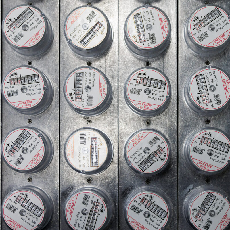 Коммуналка в новом году: где подорожает сильнее всего? Распоряжение Правительства