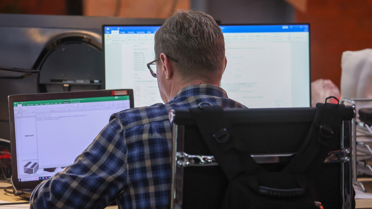 «Тихое увольнение»: кому будут платить за уход с работы?