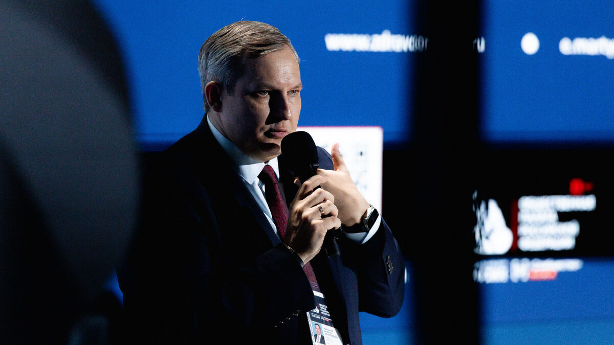 Член ОП РФ Евгений Мартынов: удовлетворённость медпомощью надо включить в оценку губернаторов