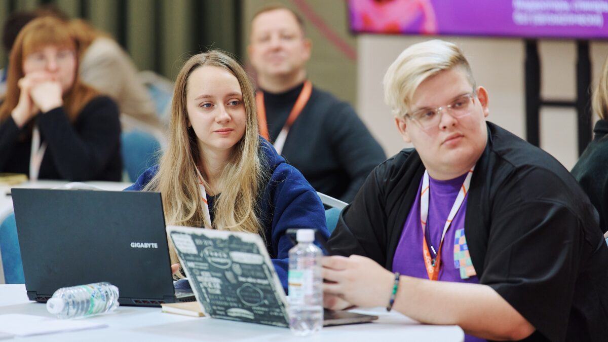 Как использовать ИИ в НКО: шаблоны для работы