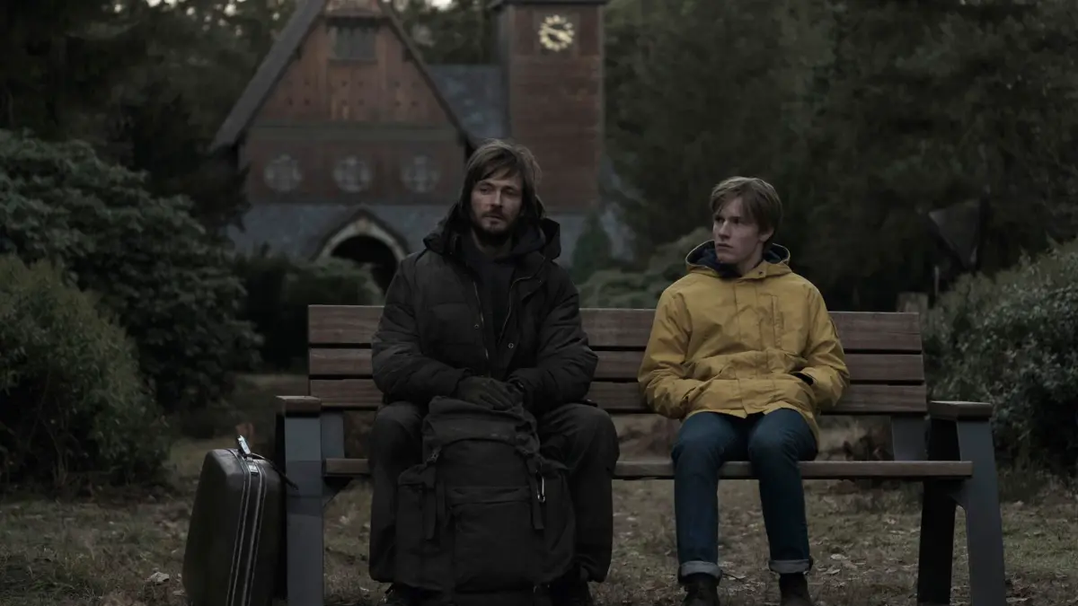 Кадр из сериала «Тьма» / Кинопоиск 