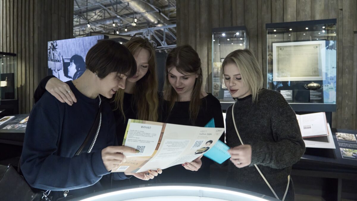 От зрителей к авторам: глухие подростки создали квесты на РЖЯ