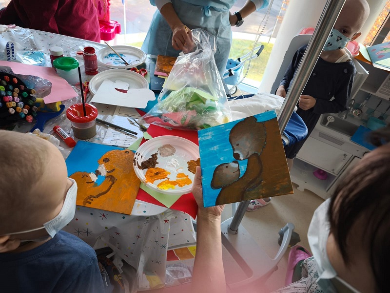 Ко Дню матери: мастер-класс для мам и их детей в больнице им. Дмитрия Рогачева