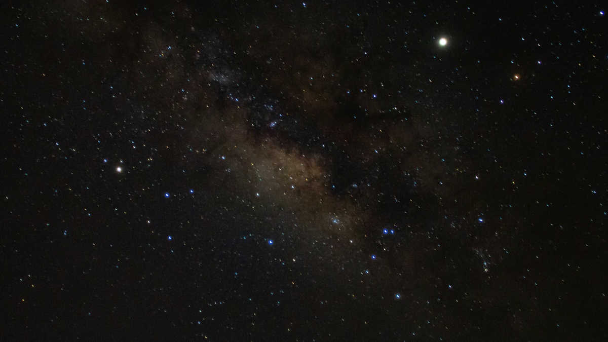 Ретроградный Уран в ноябре 2025: чего ждать россиянам?