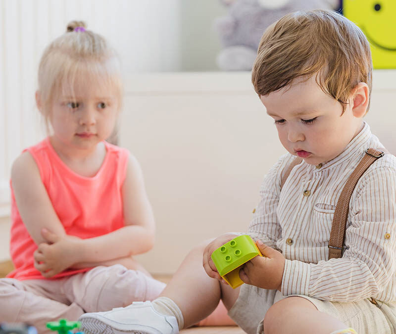 Ребёнок не хочет делиться: жадность или естественный этап развития? Как реагировать родителям