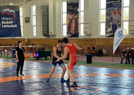 Фонд «Милосердие» помог провести всероссийский турнир среди юных борцов