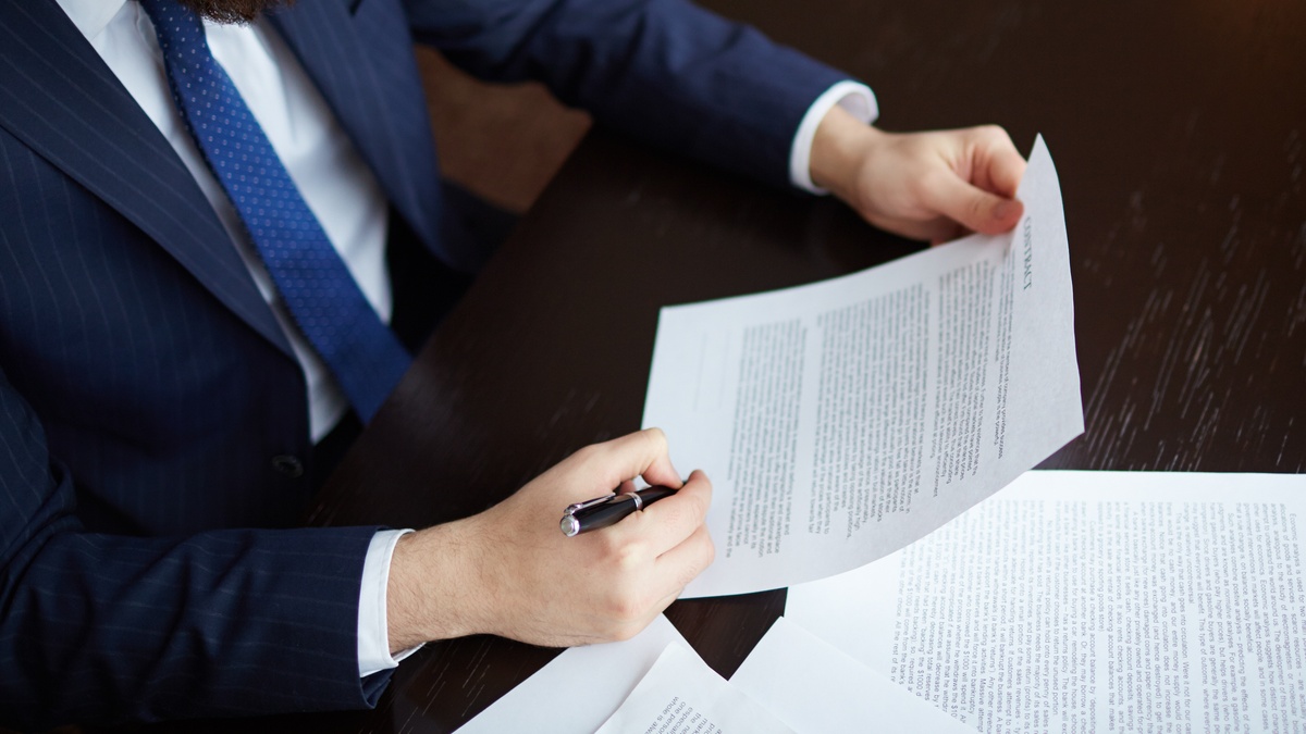 Пересчёт пенсий, цифровые паспорта и биометрия: какие законы вступают в силу 1 декабря 2025 года?