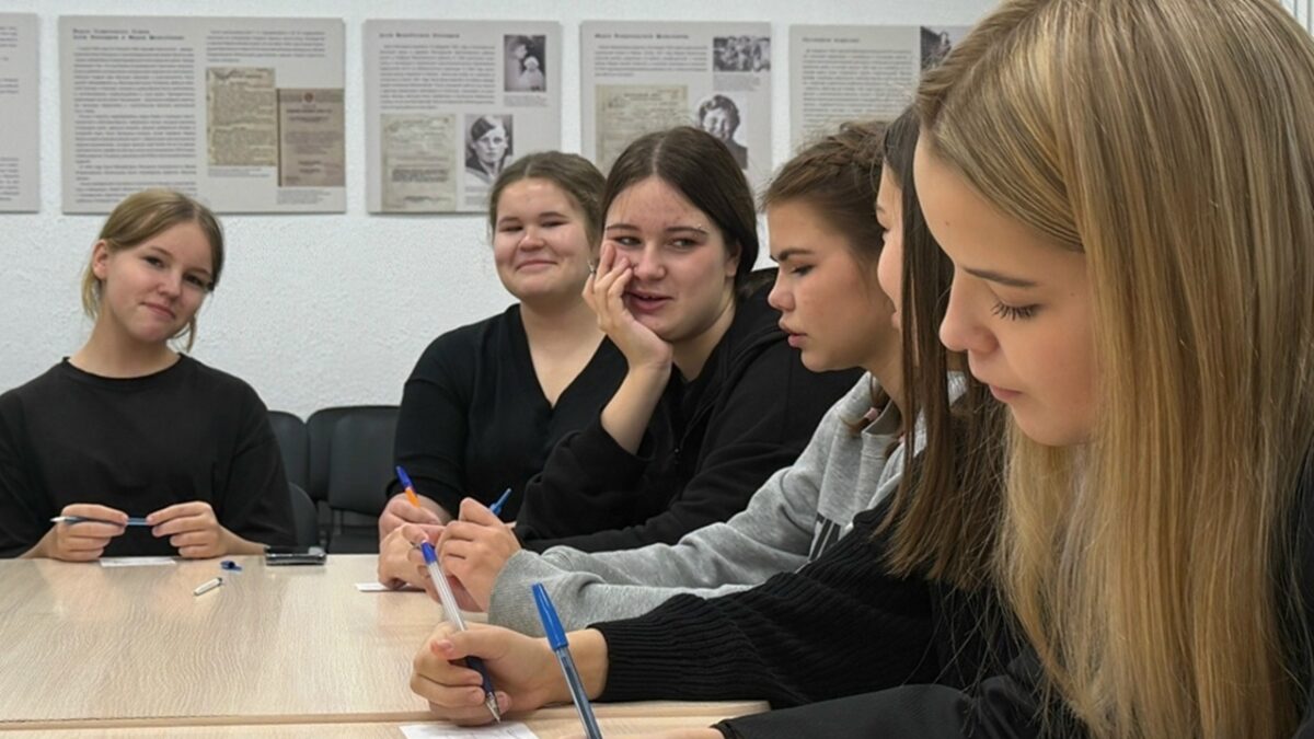 Состоялось второе занятие Школы волонтёров Игр Дедов Морозов