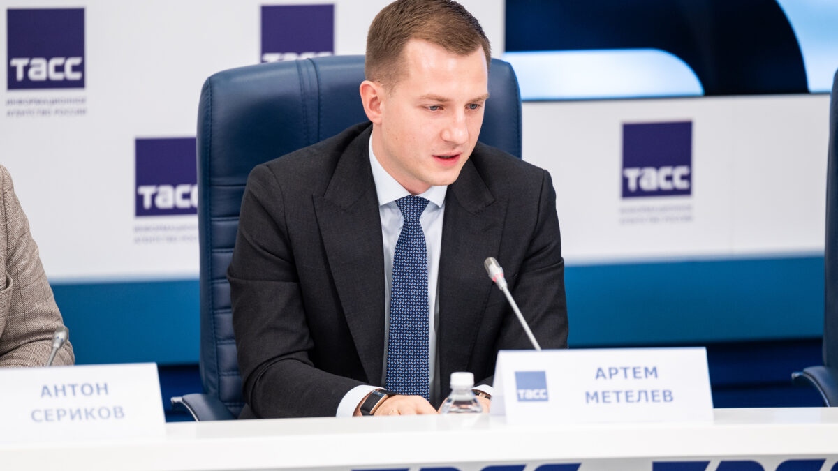 Артем Метелев. Большинству россиян нужны наставники – опрос ВЦИОМ