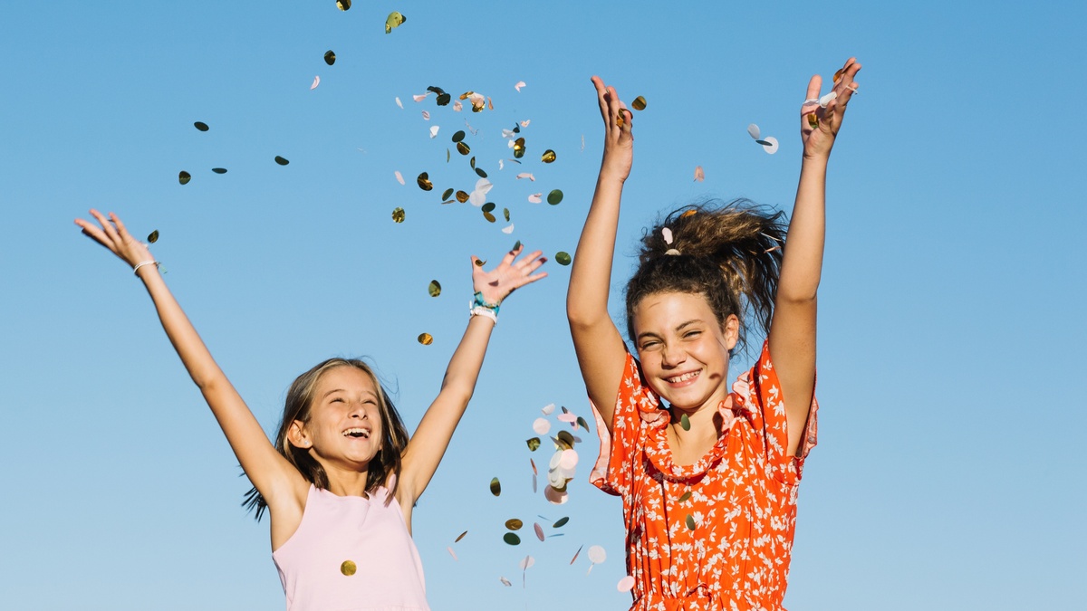 День ребёнка-2025: история, традиции, идеи подарков и поздравления