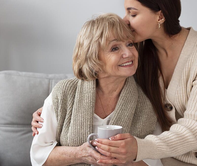 Всё о Дне матери в России-2025: дата празднования, история, подарки и поздравления 