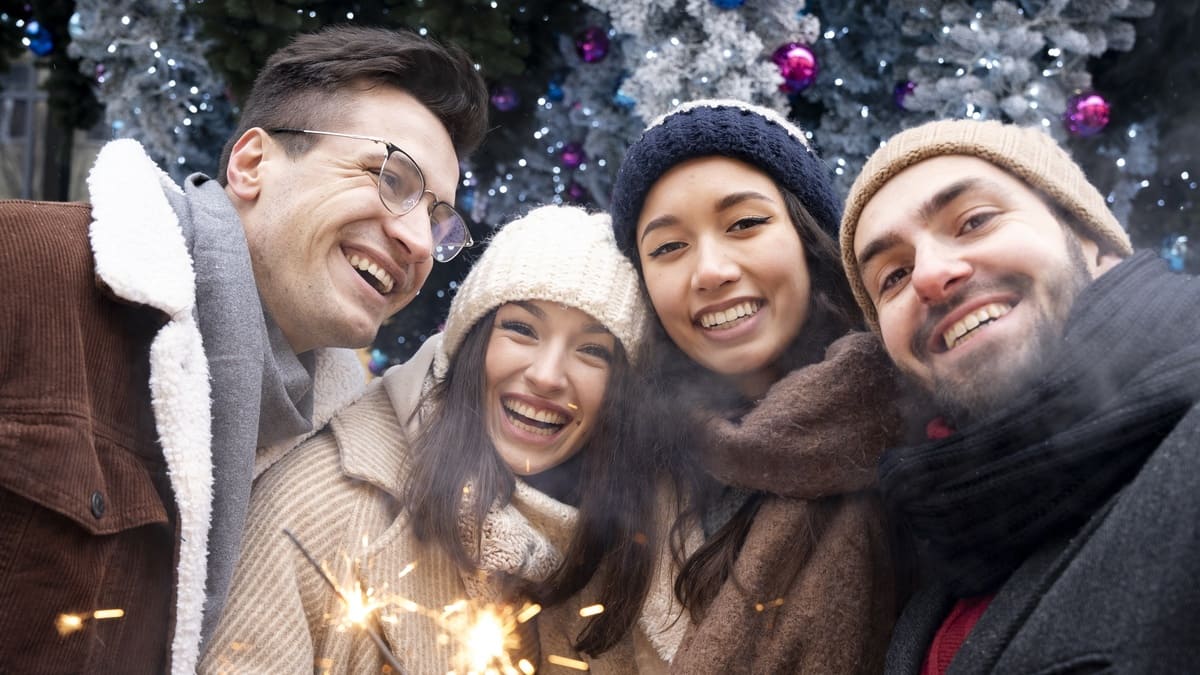 Праздники в декабре-2025: как отдыхаем и что отмечаем
