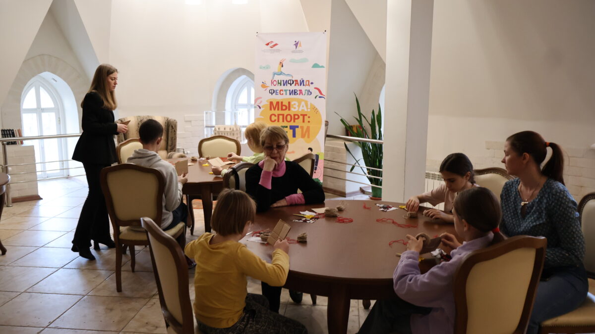 Кукла-казачка ожила в Шолохов-центре: Юнифайд-фестиваль «МЫ ЗА! спорт: ДЕТИ» согрел…