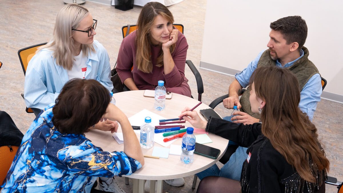 Наставничество, корпоративная культура, конференции: три правила успешного развития НКО