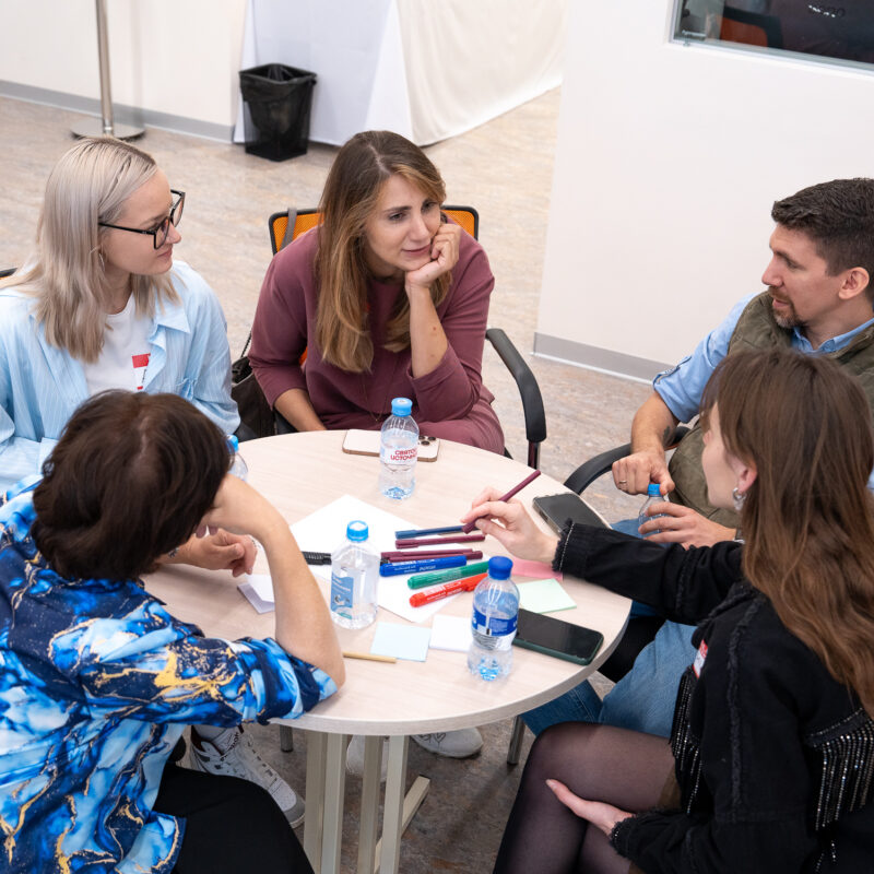 Наставничество, корпоративная культура, конференции: три правила успешного развития НКО