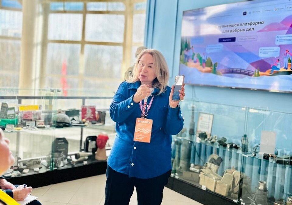 «Серебряные» волонтёры осваивают цифровые платформы