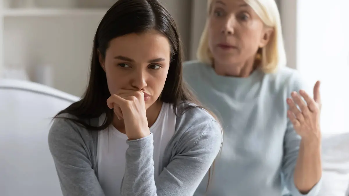 Как жить родителям, когда дети покидают дом: 7 советов семейного клинического психолога…