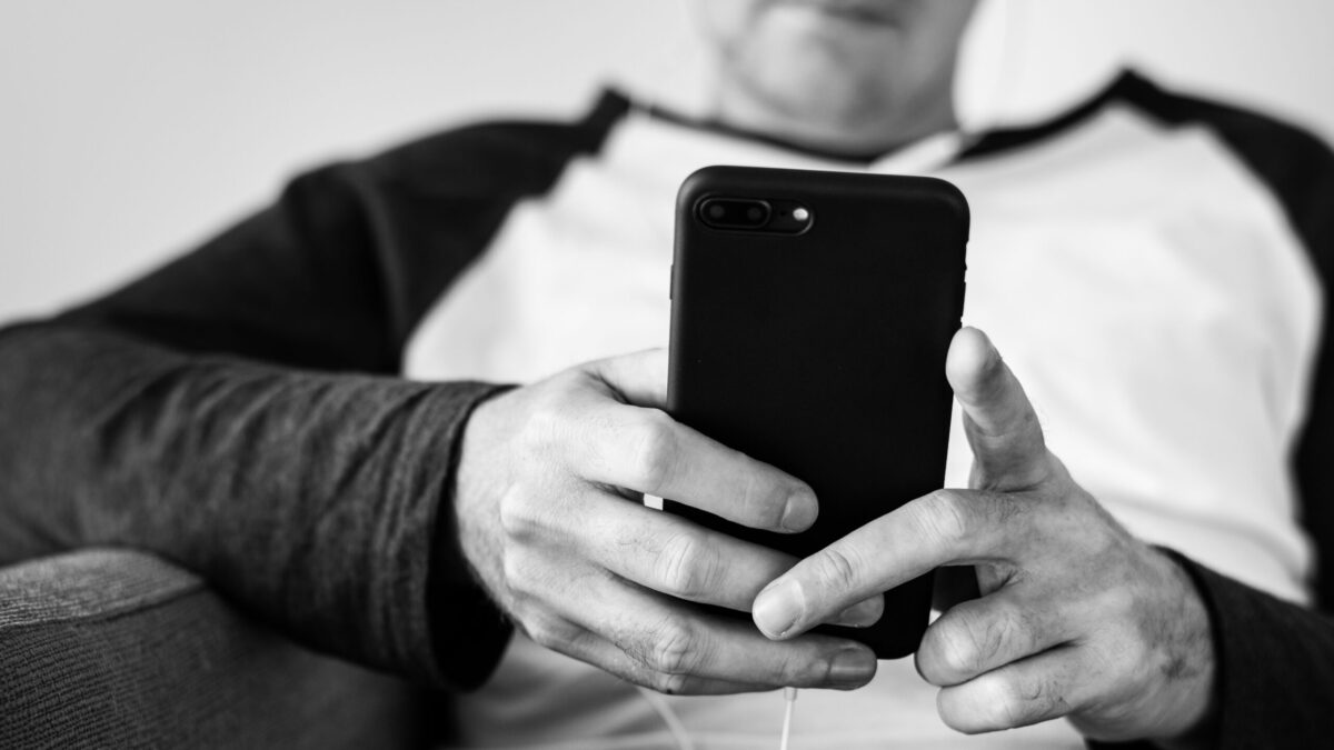 Куда и как сдать ненужную технику на благотворительность? Пошаговая инструкция