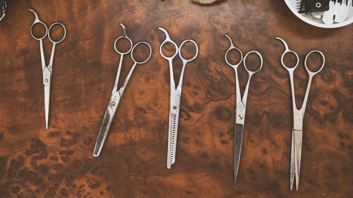 Лунный календарь стрижек на декабрь: благоприятные дни