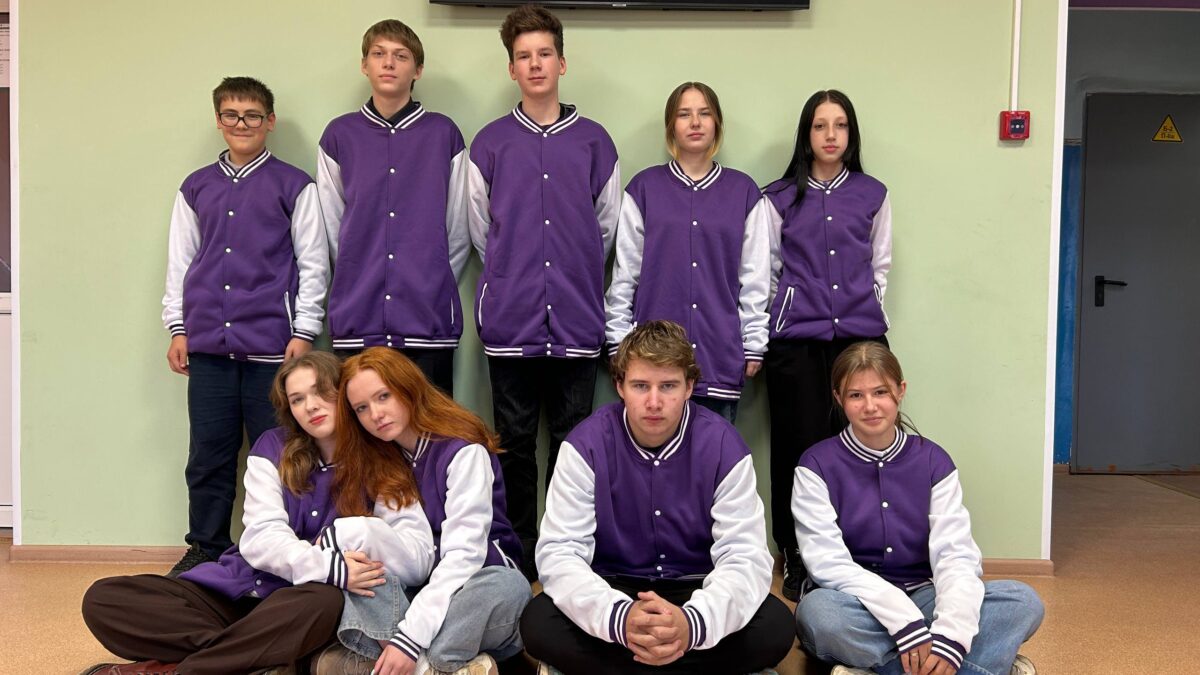 Сумский Посад: где школьники дарят тепло своими руками