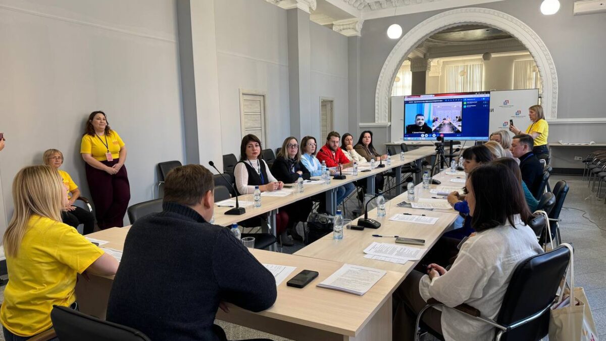 НКО, бизнес и государство о проблемах в трудоустройстве подростков