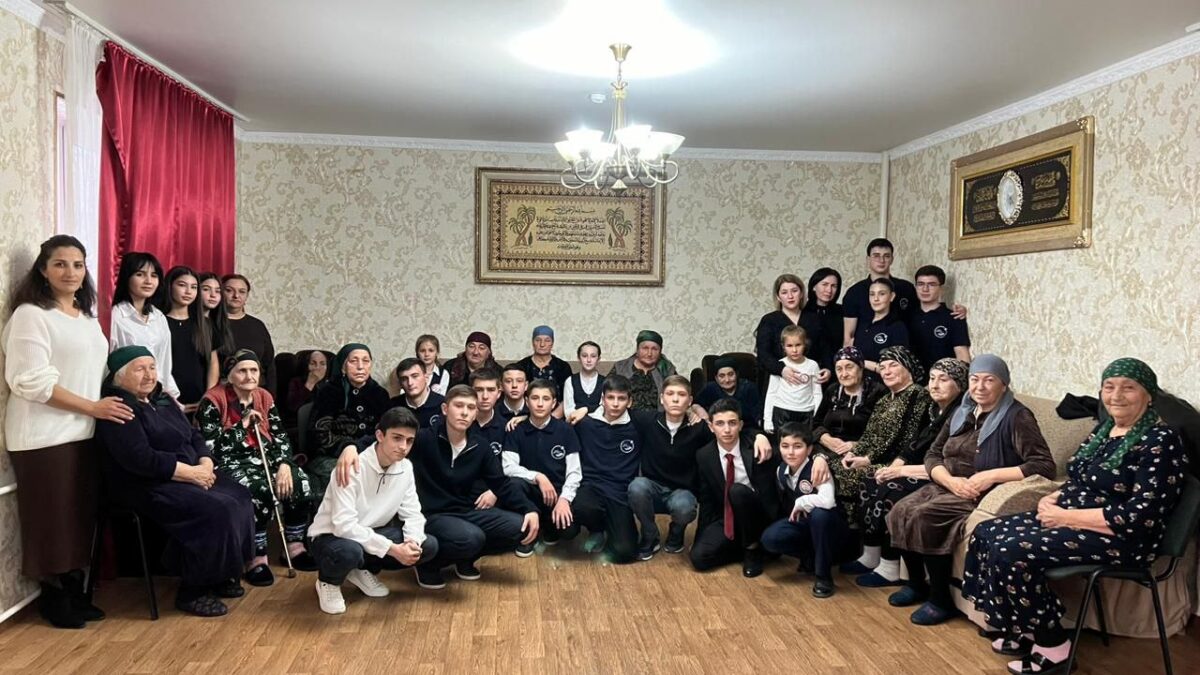 «Мы живем, чтобы нести миру добро и красоту»